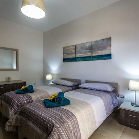 Sunny Modern Apartments 멜리에하 외부 사진