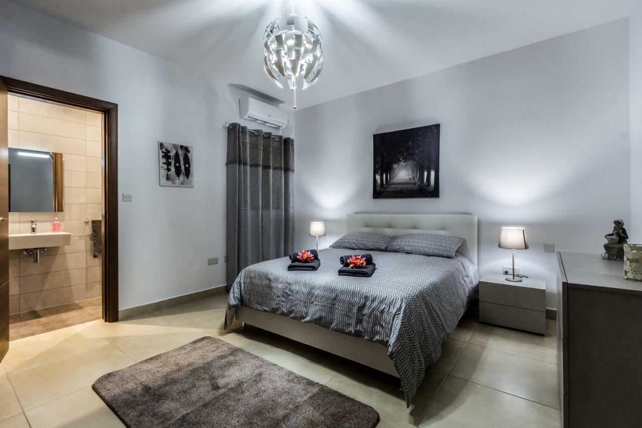 Sunny Modern Apartments 멜리에하 외부 사진