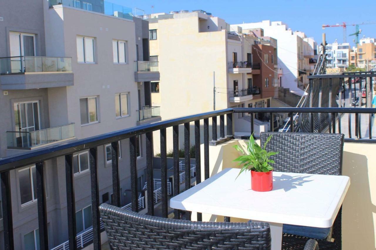 Sunny Modern Apartments 멜리에하 외부 사진