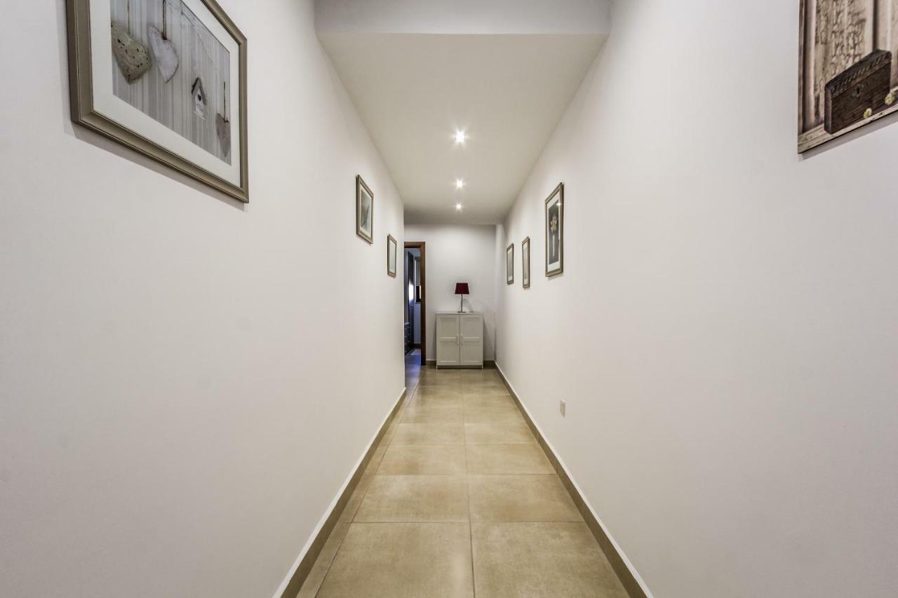 Sunny Modern Apartments 멜리에하 외부 사진