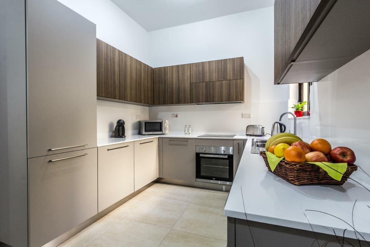 Sunny Modern Apartments 멜리에하 외부 사진