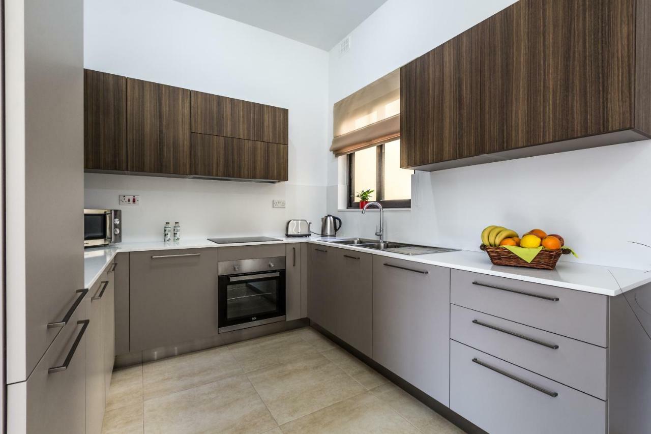 Sunny Modern Apartments 멜리에하 외부 사진