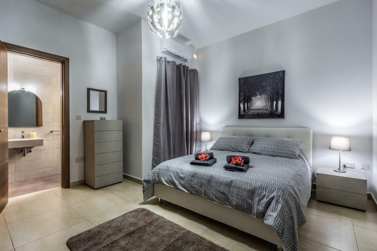 Sunny Modern Apartments 멜리에하 외부 사진